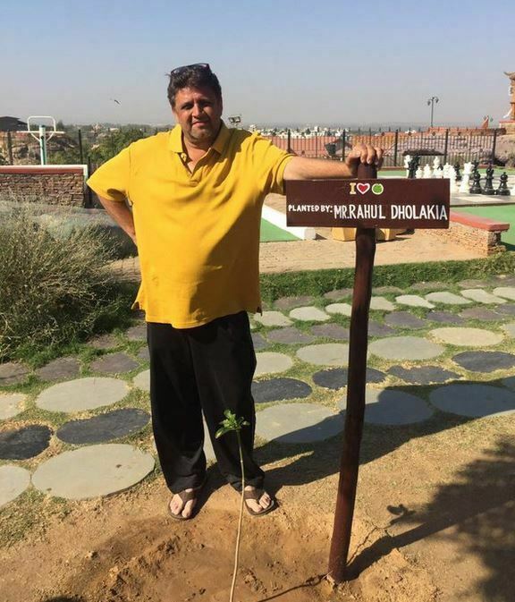 raees_rahul_dholakia